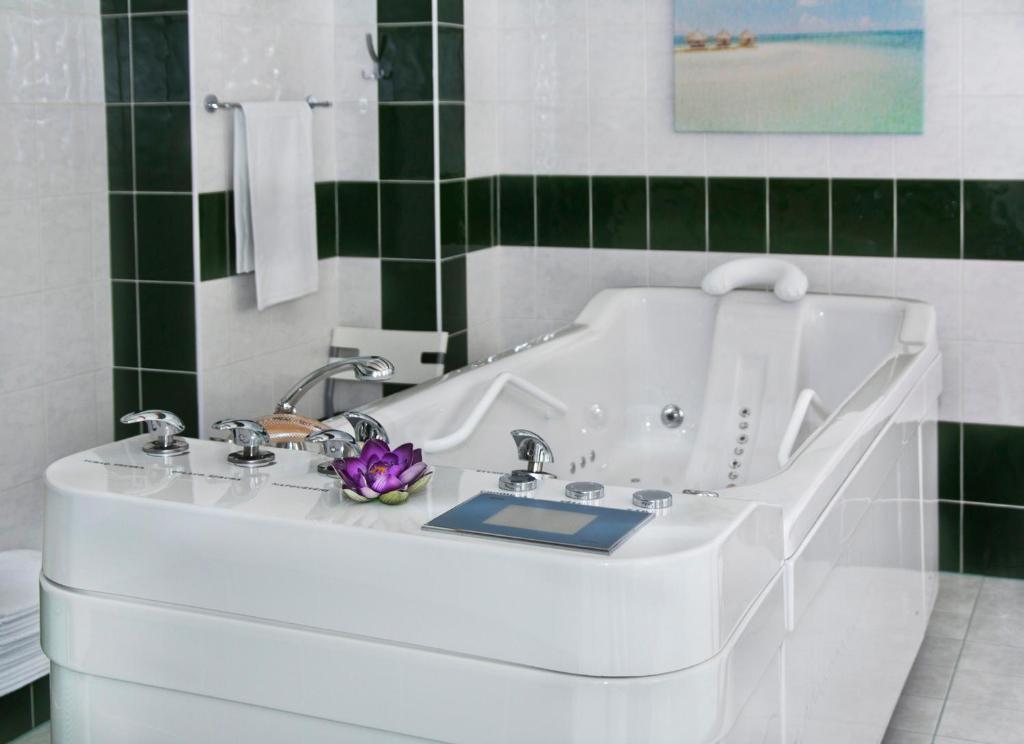 Wellness Hotel Ida Františkovy Lázně Zewnętrze zdjęcie
